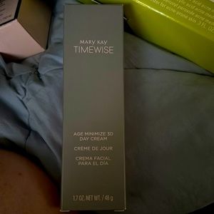 Mary Kay Age Minimize 3D Day Cream